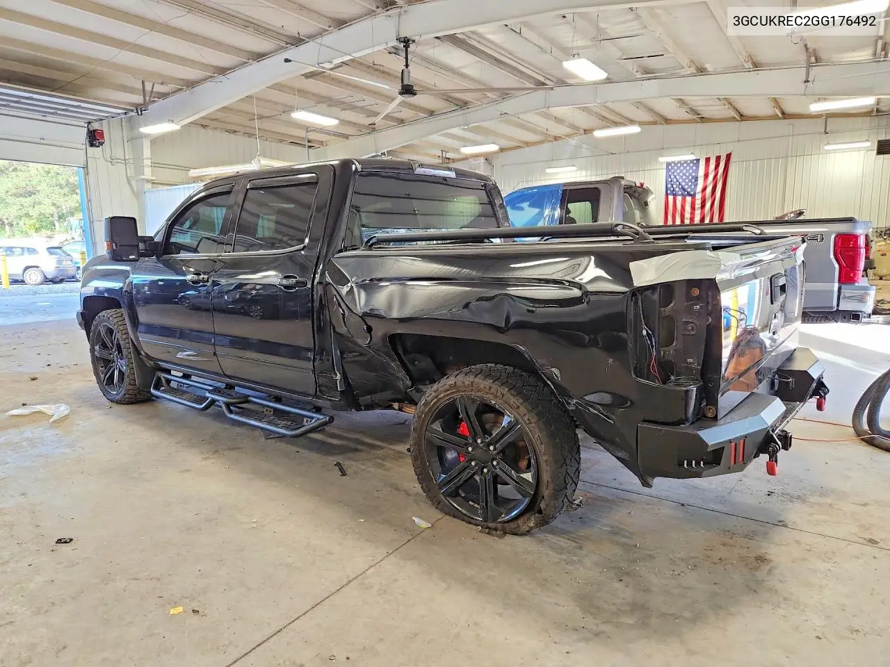 2016 CHEVROLET SILVERADO VIN 3GCUKREC2GG176492 — фото 2