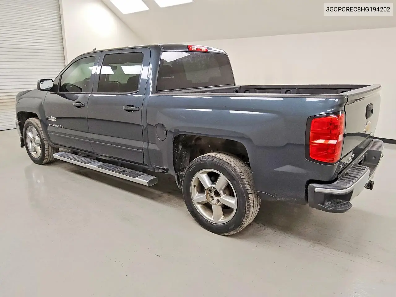 2017 CHEVROLET SILVERADO VIN 3GCPCREC8HG194202 — фото 2