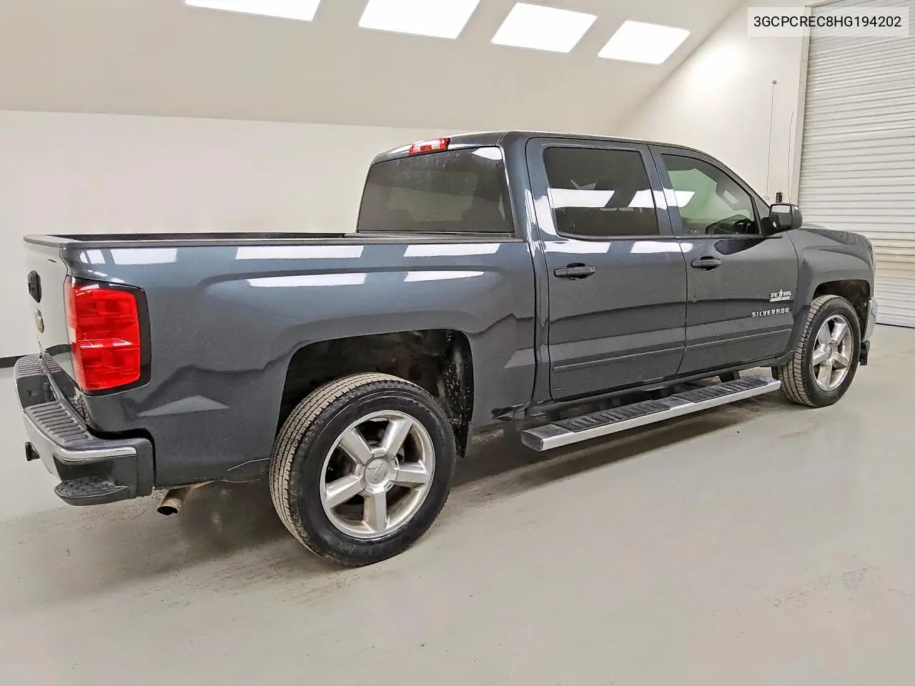 2017 CHEVROLET SILVERADO VIN 3GCPCREC8HG194202 — фото 3