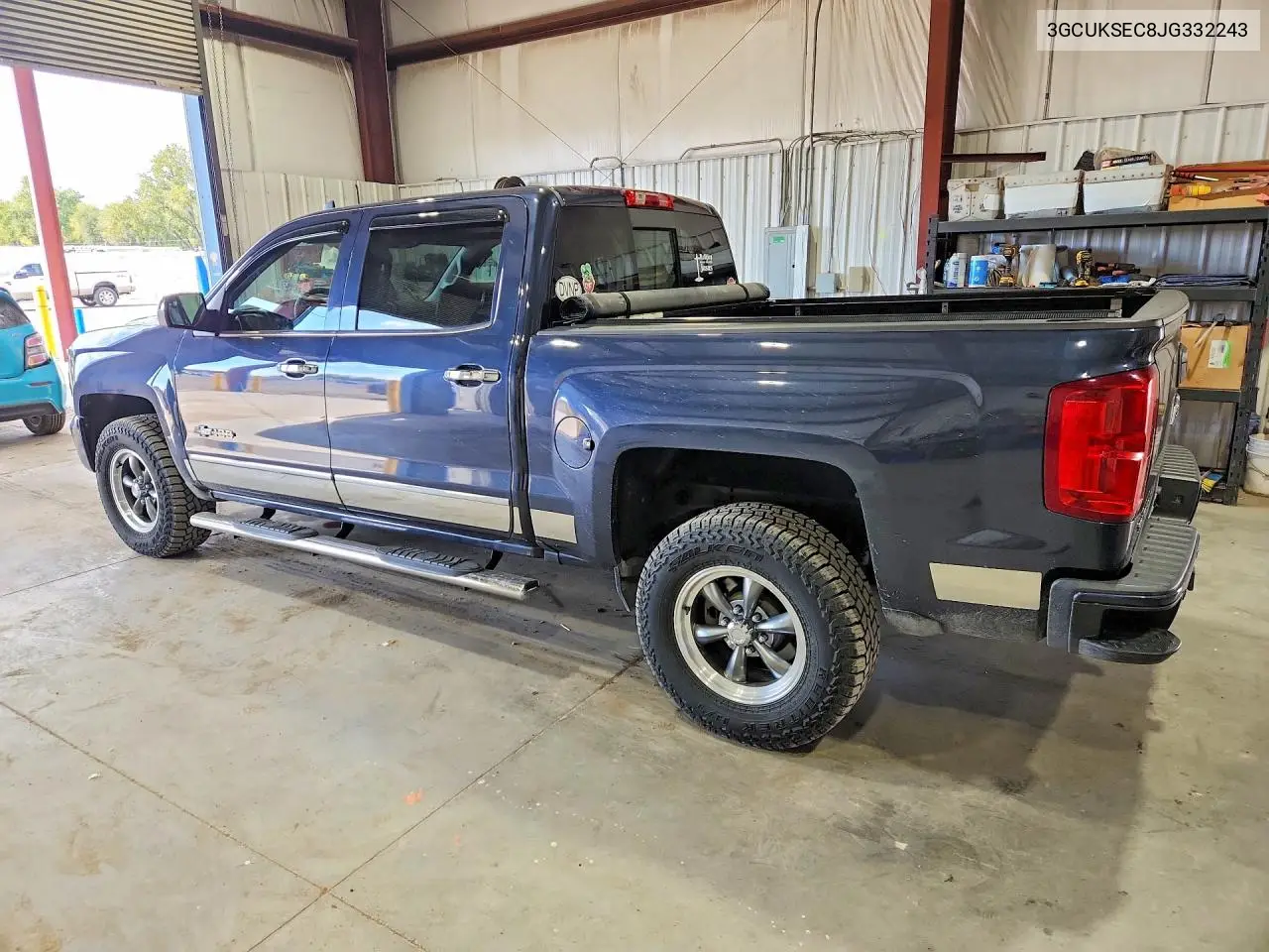 2018 CHEVROLET SILVERADO VIN 3GCUKSEC8JG332243 — фото 2