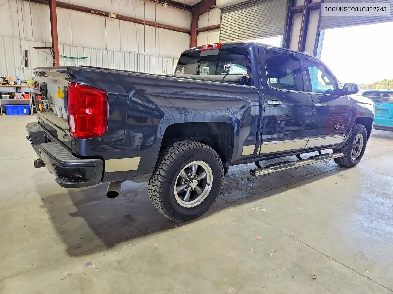 2018 CHEVROLET SILVERADO VIN 3GCUKSEC8JG332243 — фото 3