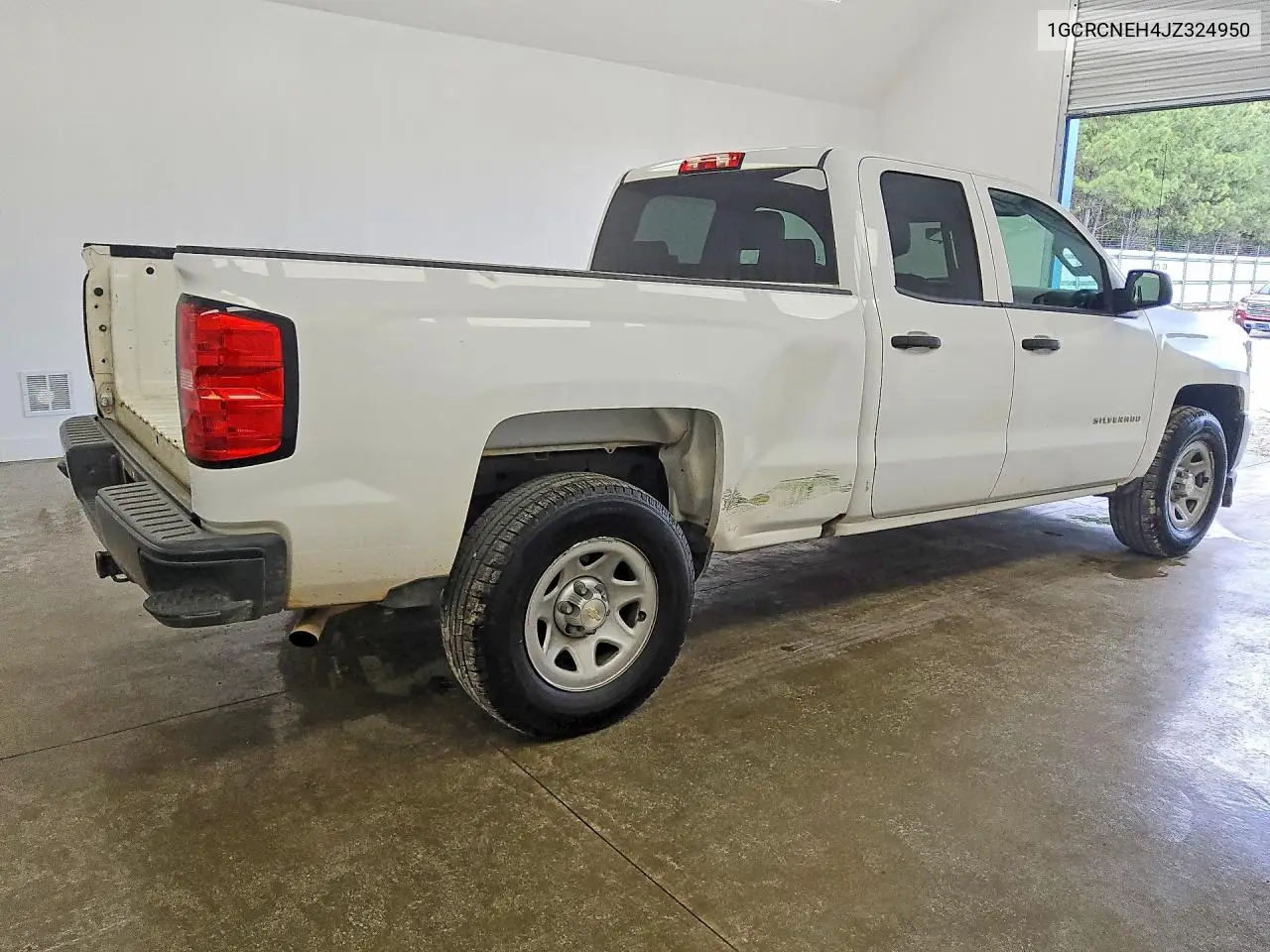 2018 CHEVROLET SILVERADO VIN 1GCRCNEH4JZ324950 — фото 3