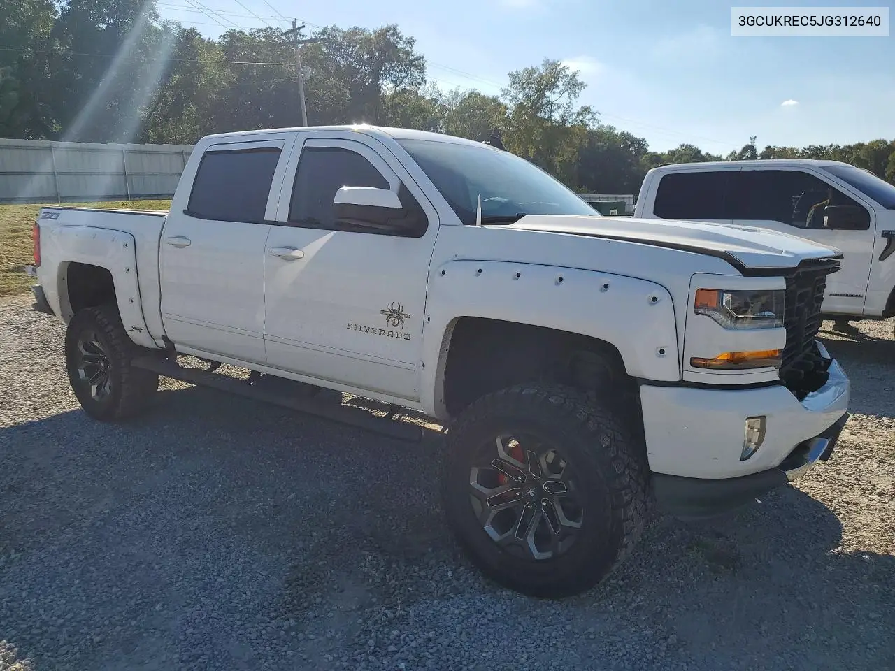 2018 CHEVROLET SILVERADO VIN 3GCUKREC5JG312640 — фото 4