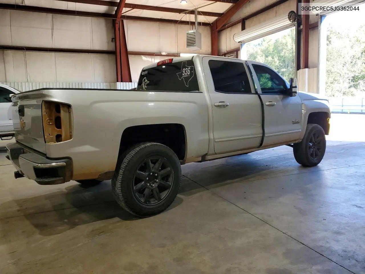 2018 CHEVROLET SILVERADO VIN 3GCPCREC5JG362044 — фото 3