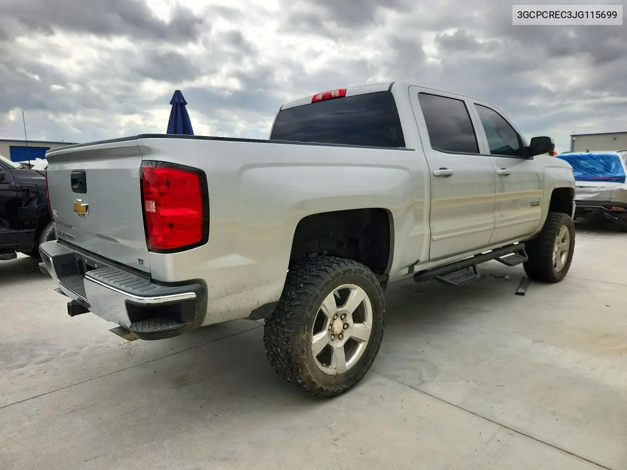 2018 CHEVROLET SILVERADO VIN 3GCPCREC3JG115699 — фото 3