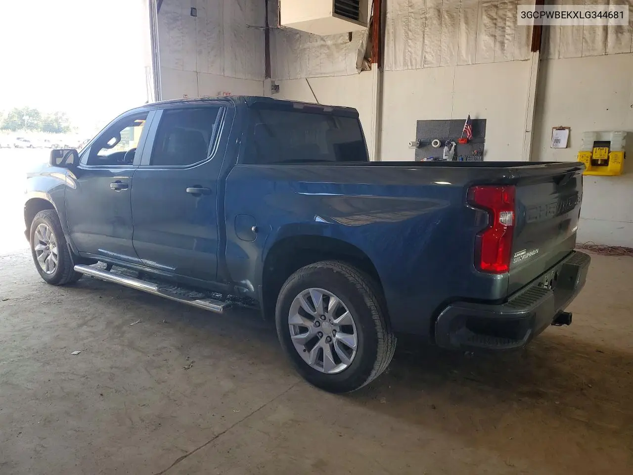 2020 CHEVROLET SILVERADO VIN 3GCPWBEKXLG344681 — фото 2