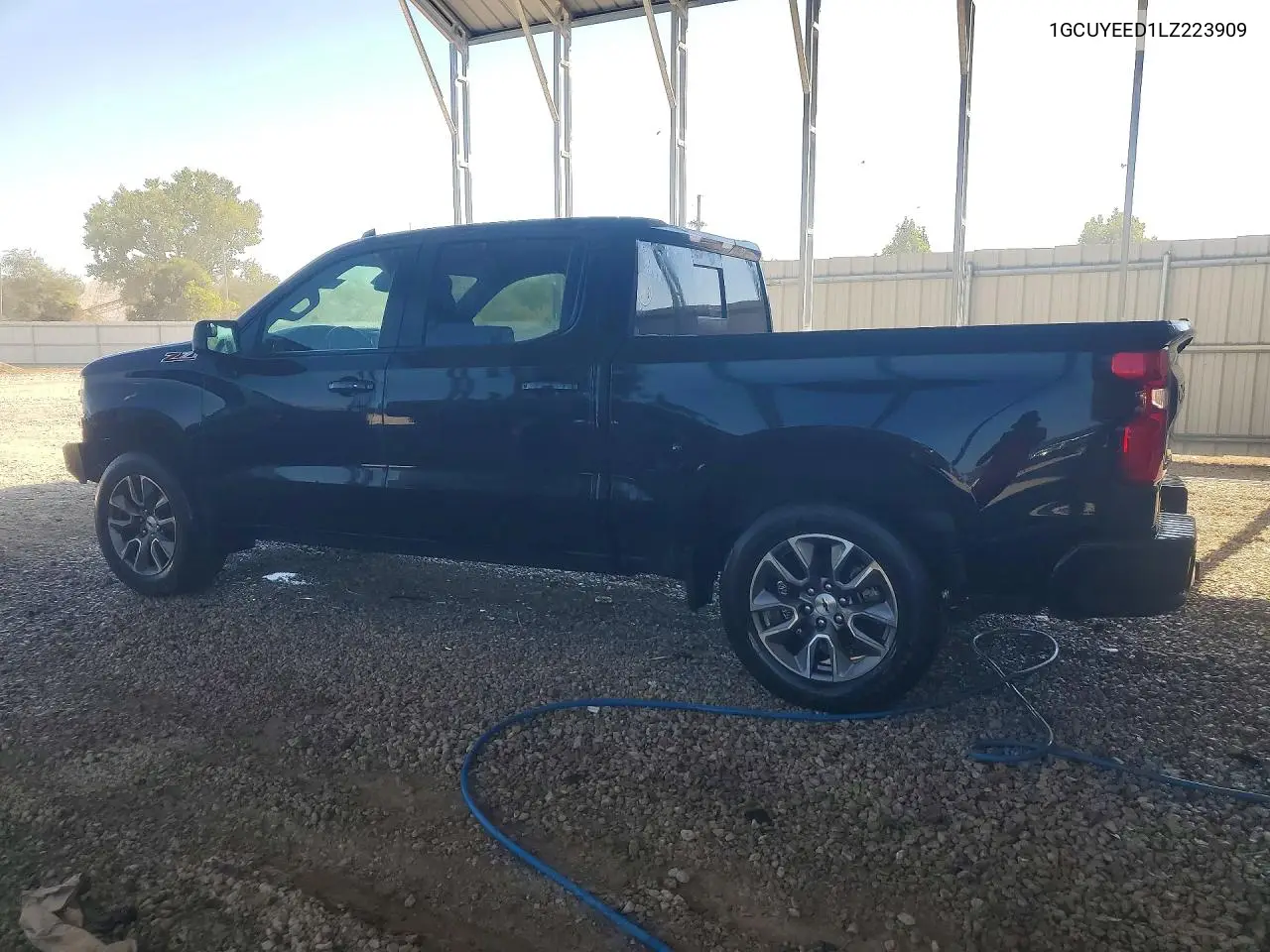 2020 CHEVROLET SILVERADO VIN 1GCUYEED1LZ223909 — фото 2