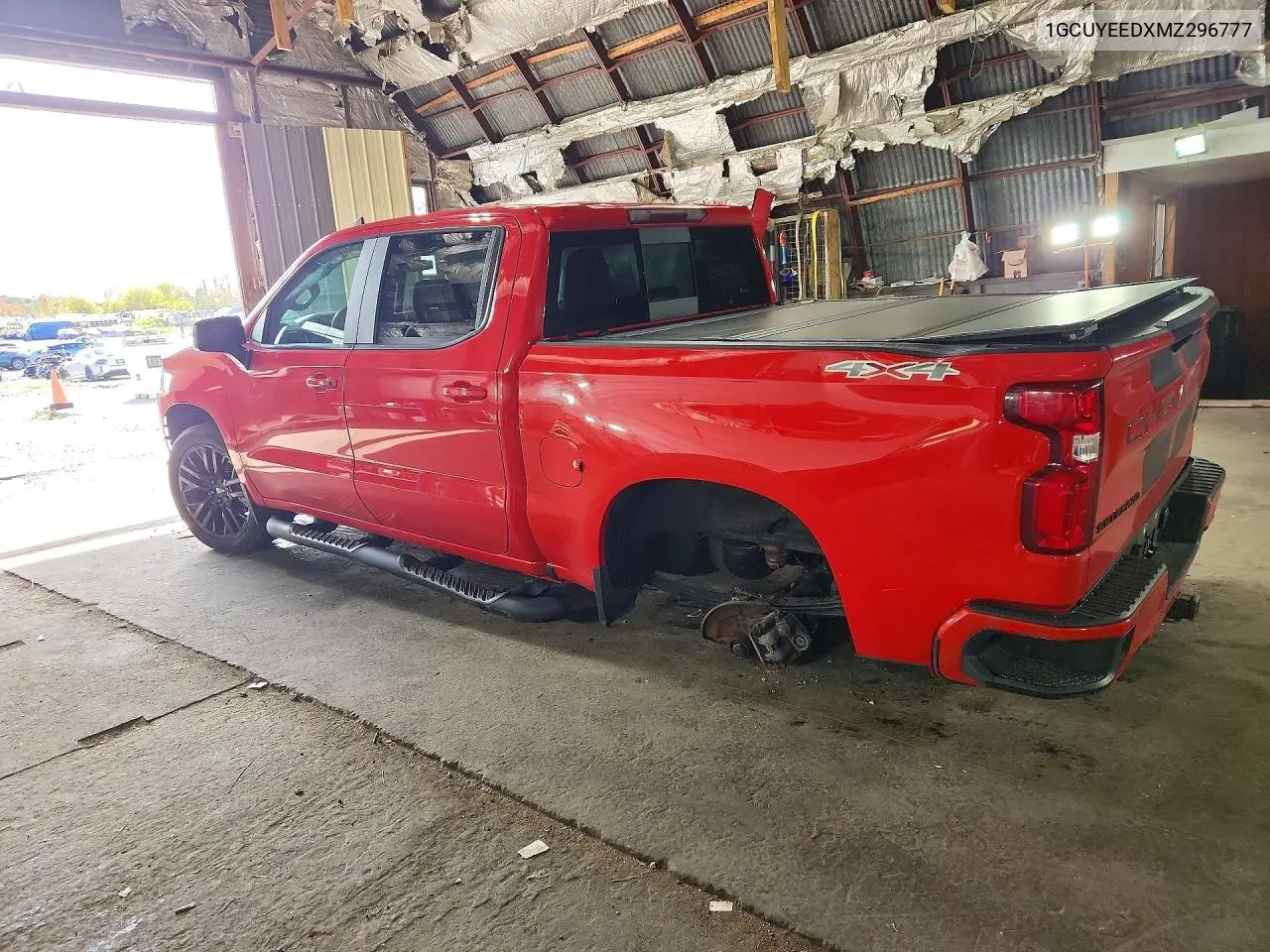 2021 CHEVROLET SILVERADO VIN 1GCUYEEDXMZ296777 — фото 2