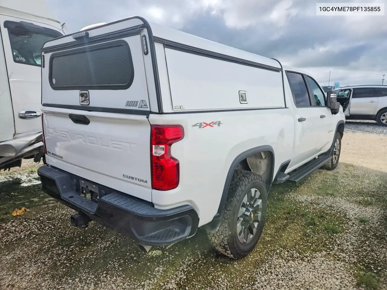 2023 CHEVROLET SILVERADO VIN 1GC4YME78PF135855 — фото 3