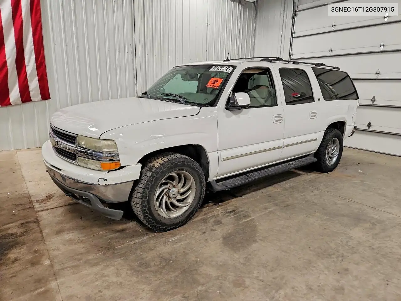CHEVROLET SUBURBAN 2002, VIN 3GNEC16T12G307915