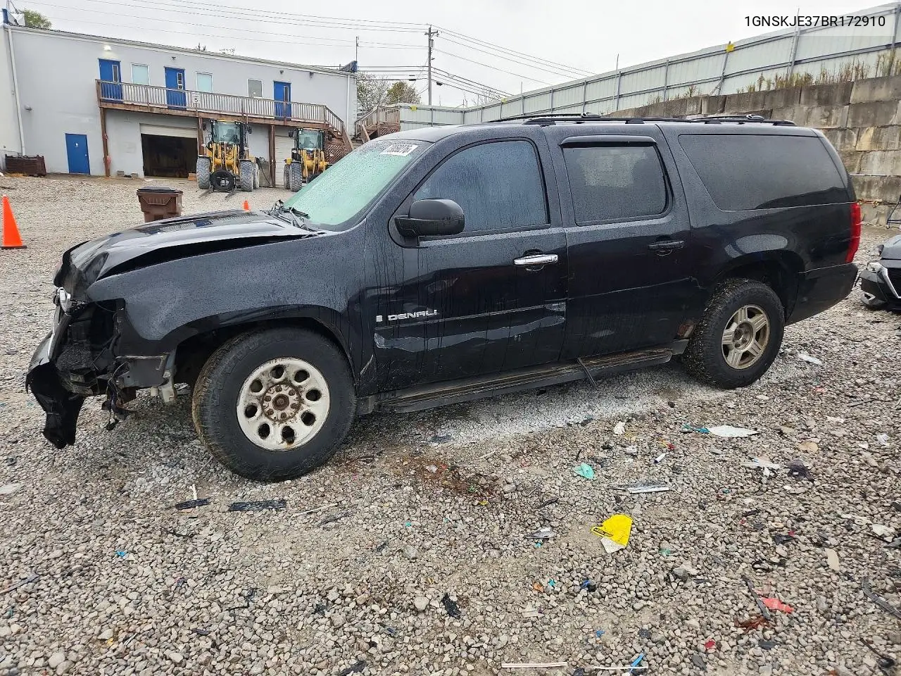 CHEVROLET SUBURBAN 2011, VIN 1GNSKJE37BR172910