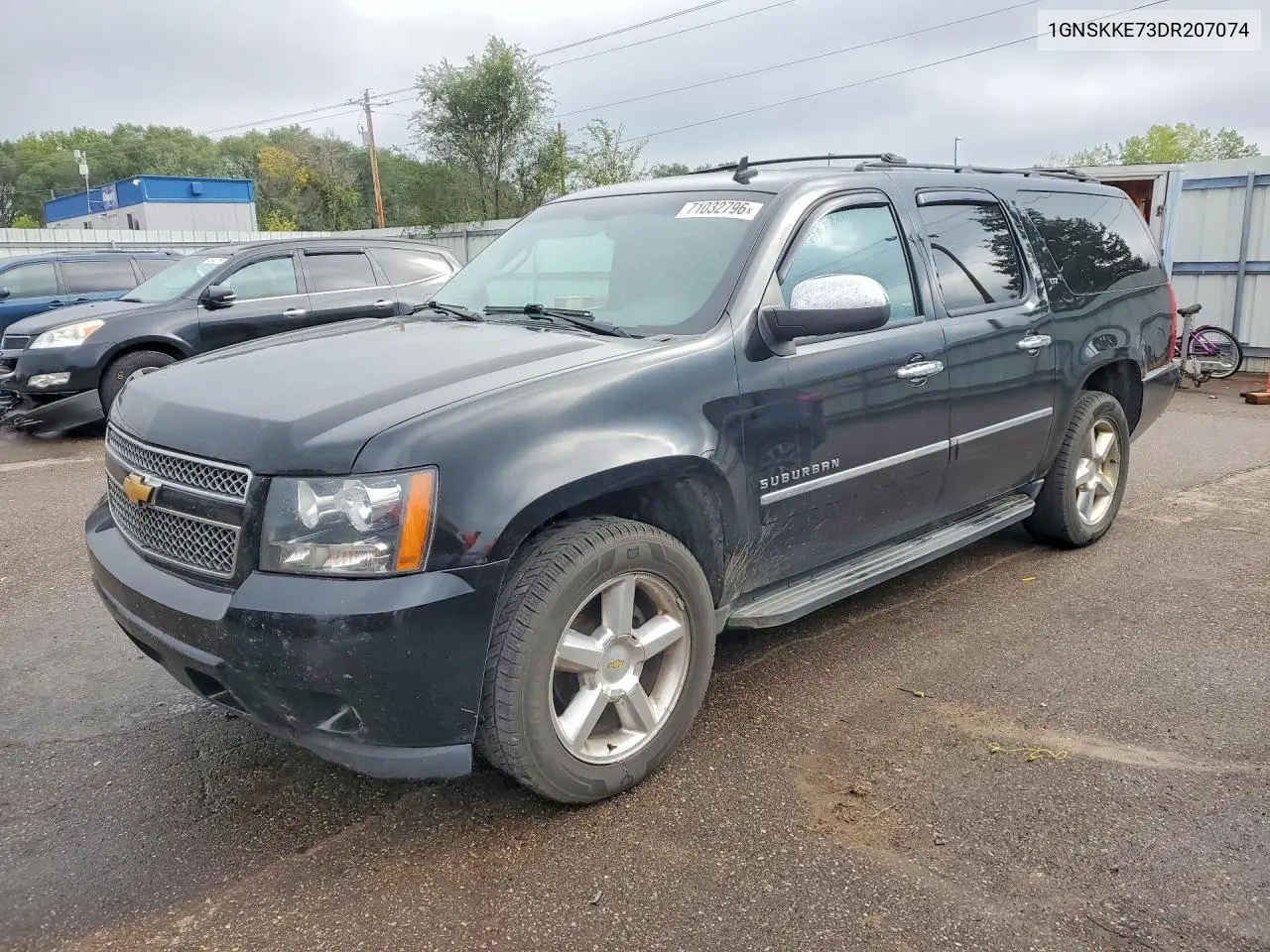 CHEVROLET SUBURBAN 2013, VIN 1GNSKKE73DR207074