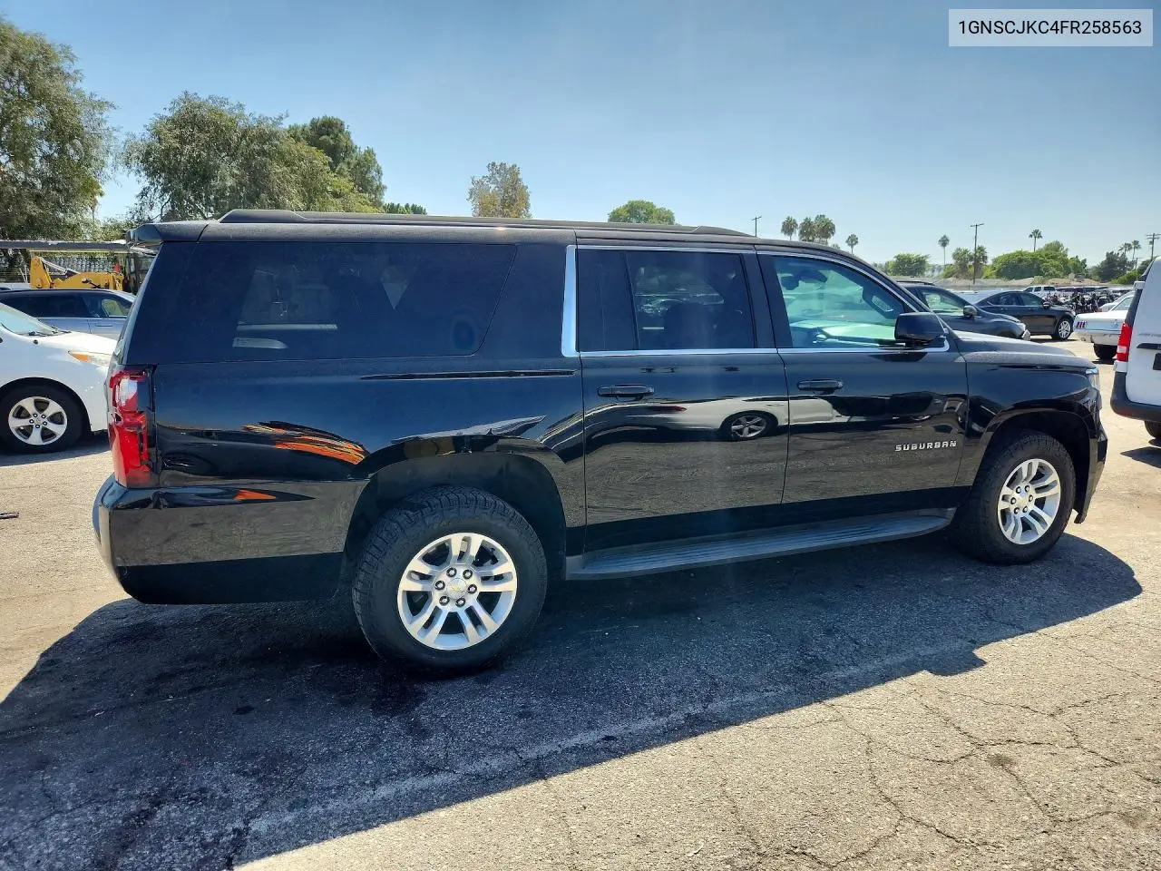 2015 CHEVROLET SUBURBAN VIN 1GNSCJKC4FR258563 — фото 3