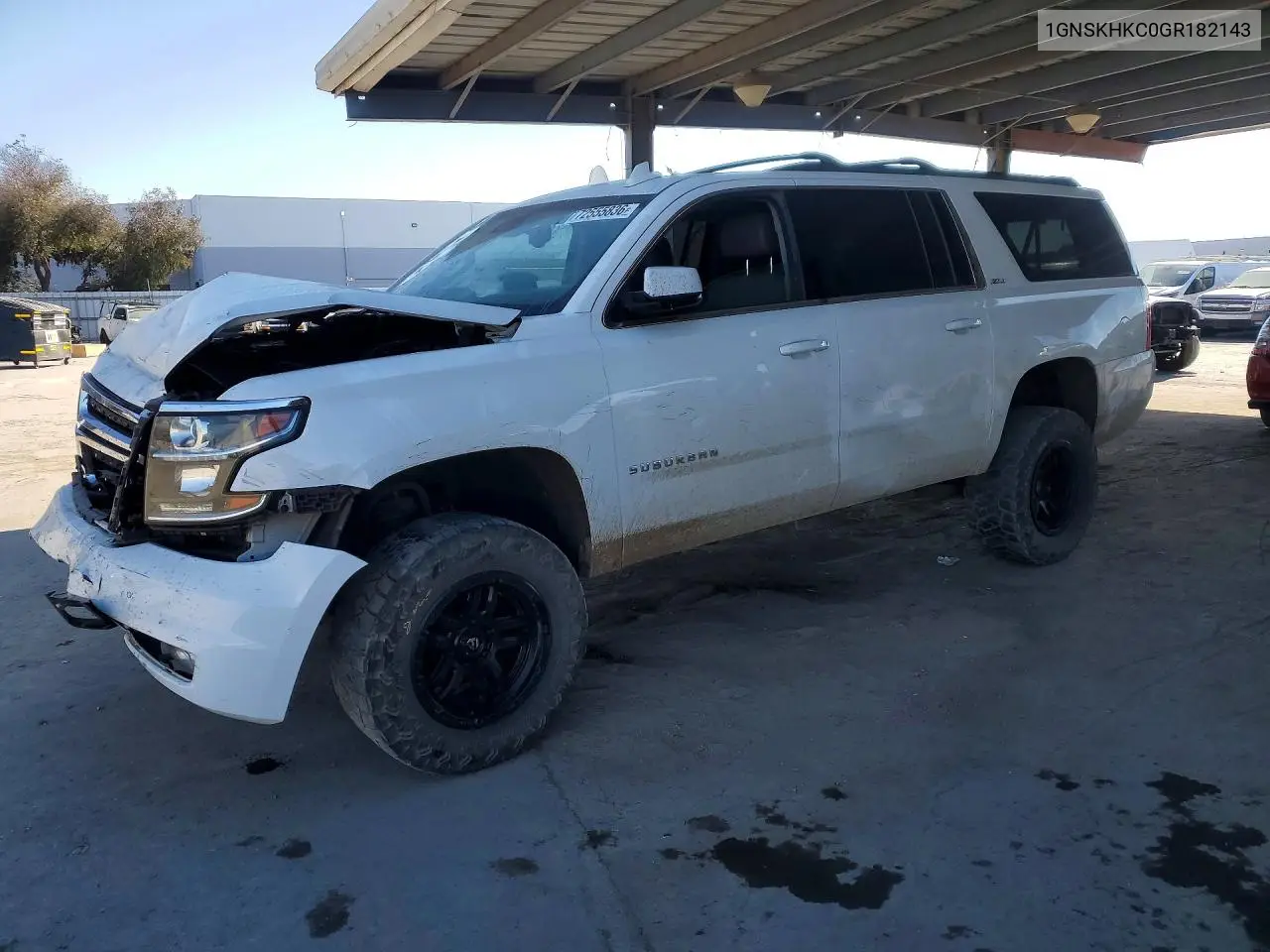 CHEVROLET SUBURBAN 2016, VIN 1GNSKHKC0GR182143