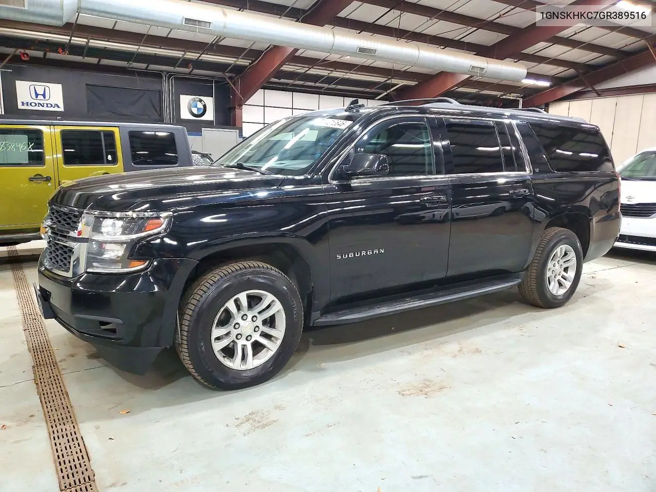 CHEVROLET SUBURBAN 2016, VIN 1GNSKHKC7GR389516
