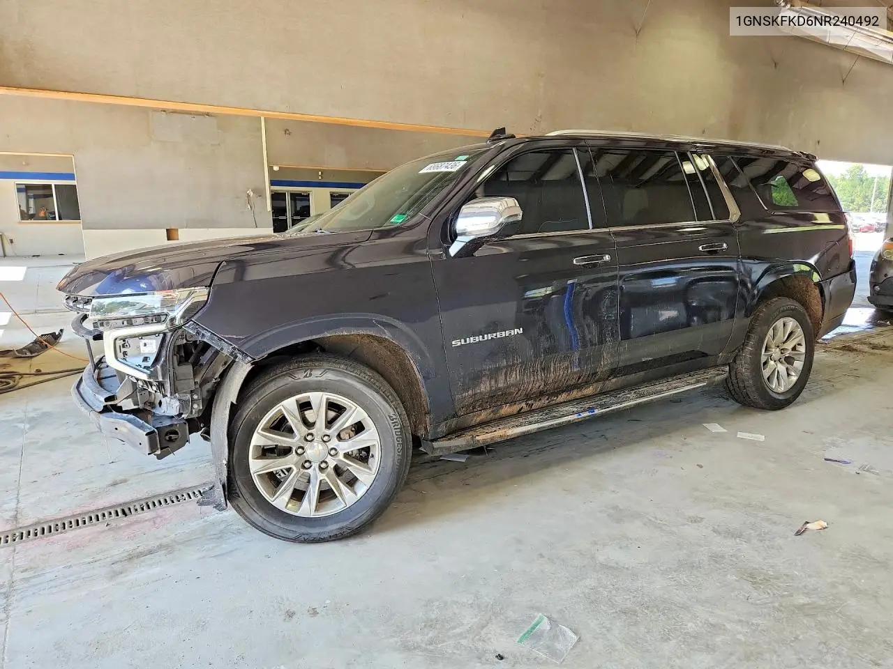 CHEVROLET SUBURBAN 2022, VIN 1GNSKFKD6NR240492