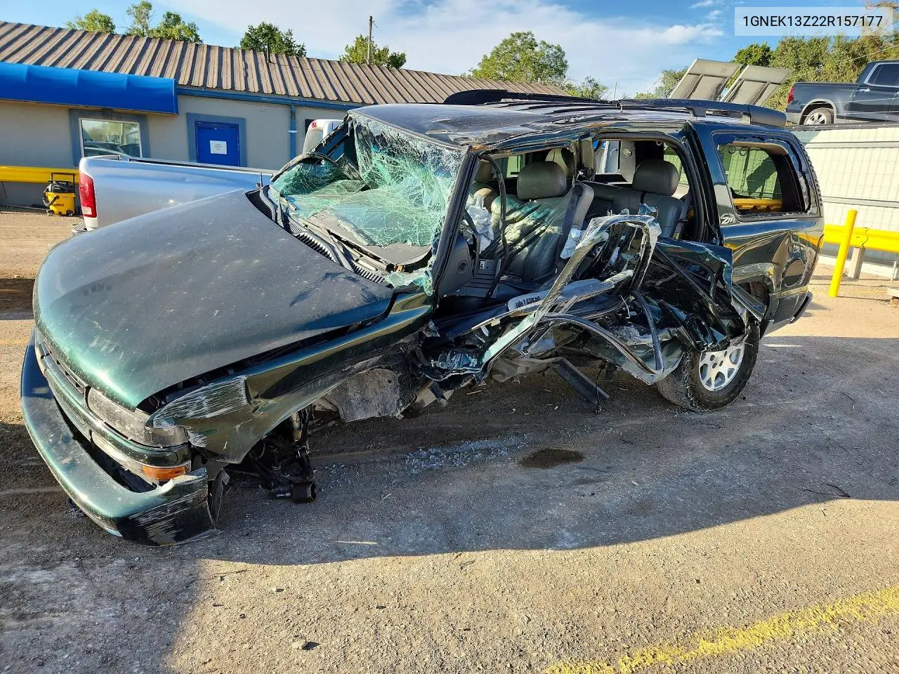 CHEVROLET TAHOE 2002, VIN 1GNEK13Z22R157177
