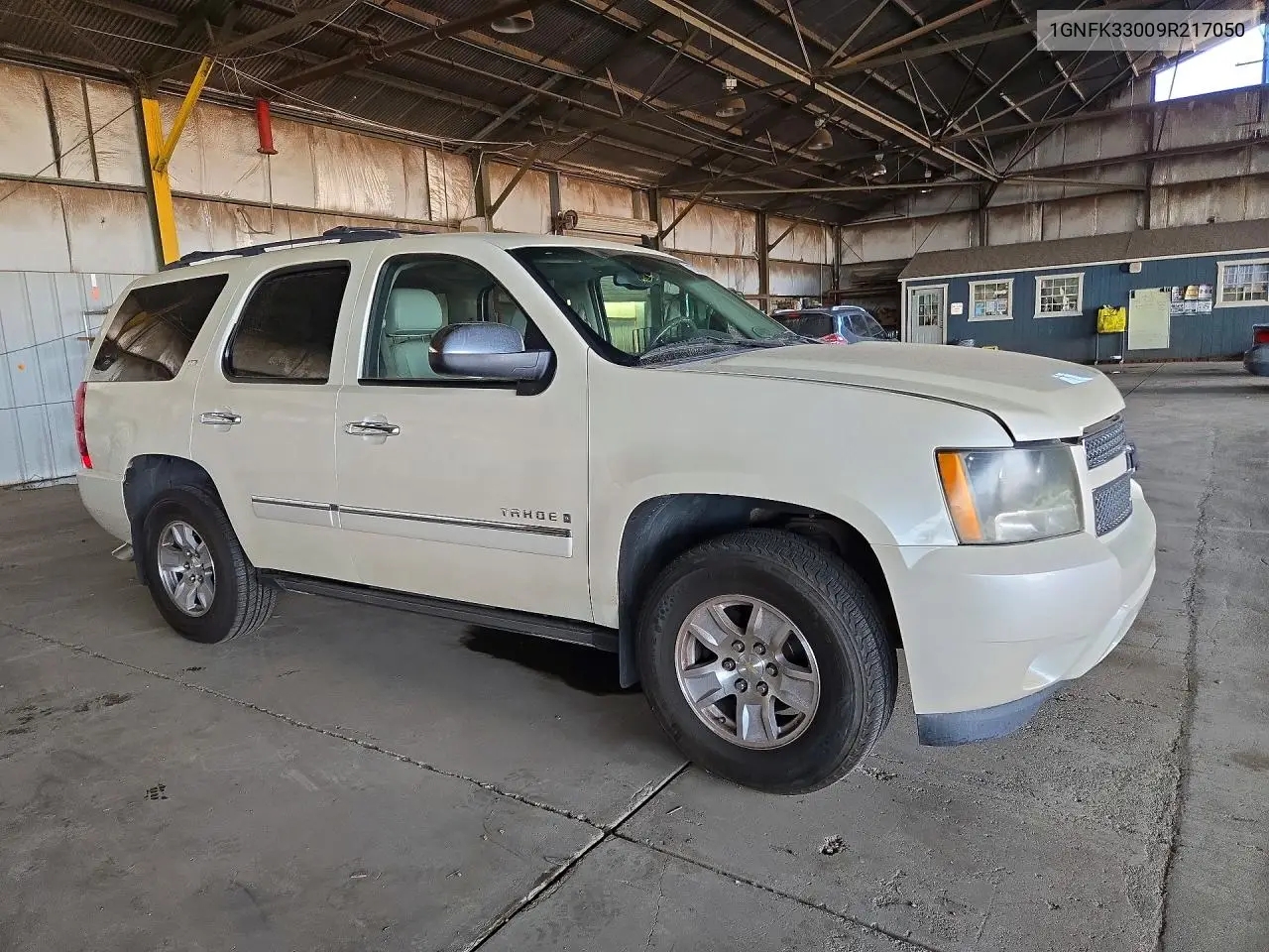 2009 CHEVROLET TAHOE VIN 1GNFK33009R217050 — фото 4