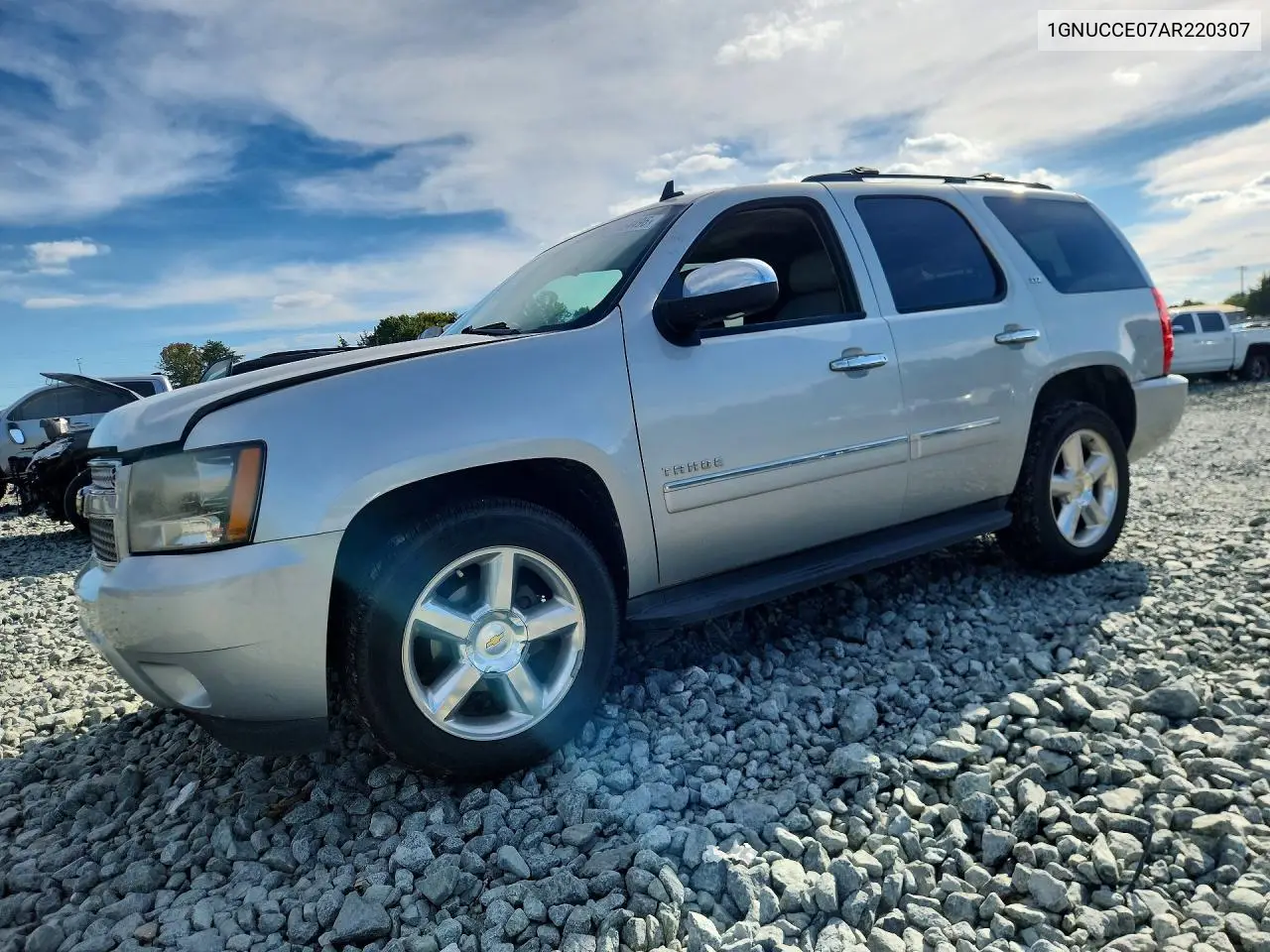 CHEVROLET TAHOE 2010, VIN 1GNUCCE07AR220307