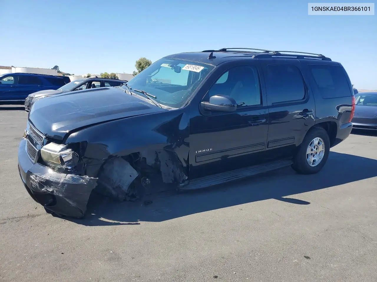 CHEVROLET TAHOE 2011, VIN 1GNSKAE04BR366101