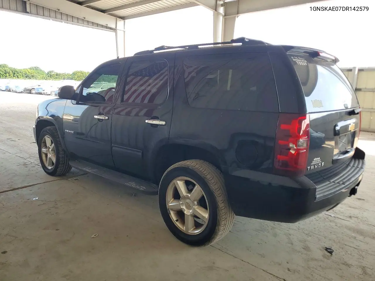2013 CHEVROLET TAHOE VIN 1GNSKAE07DR142579 — фото 2