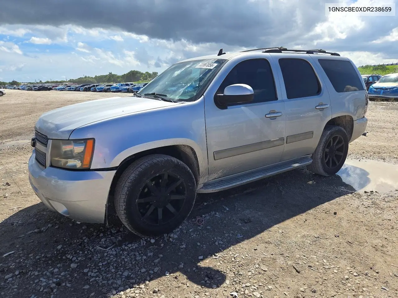 CHEVROLET TAHOE 2013, VIN 1GNSCBE0XDR238659