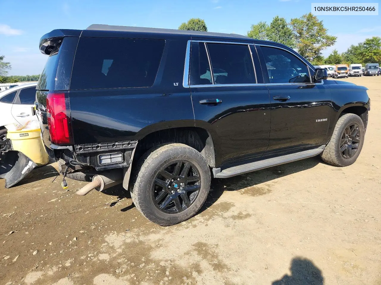2017 CHEVROLET TAHOE VIN 1GNSKBKC5HR250466 — фото 3