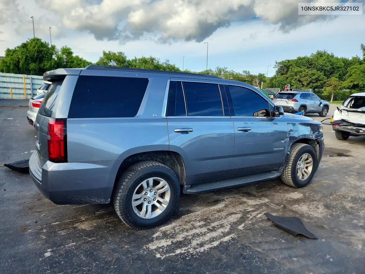 2018 CHEVROLET TAHOE VIN 1GNSKBKC5JR327102 — фото 3