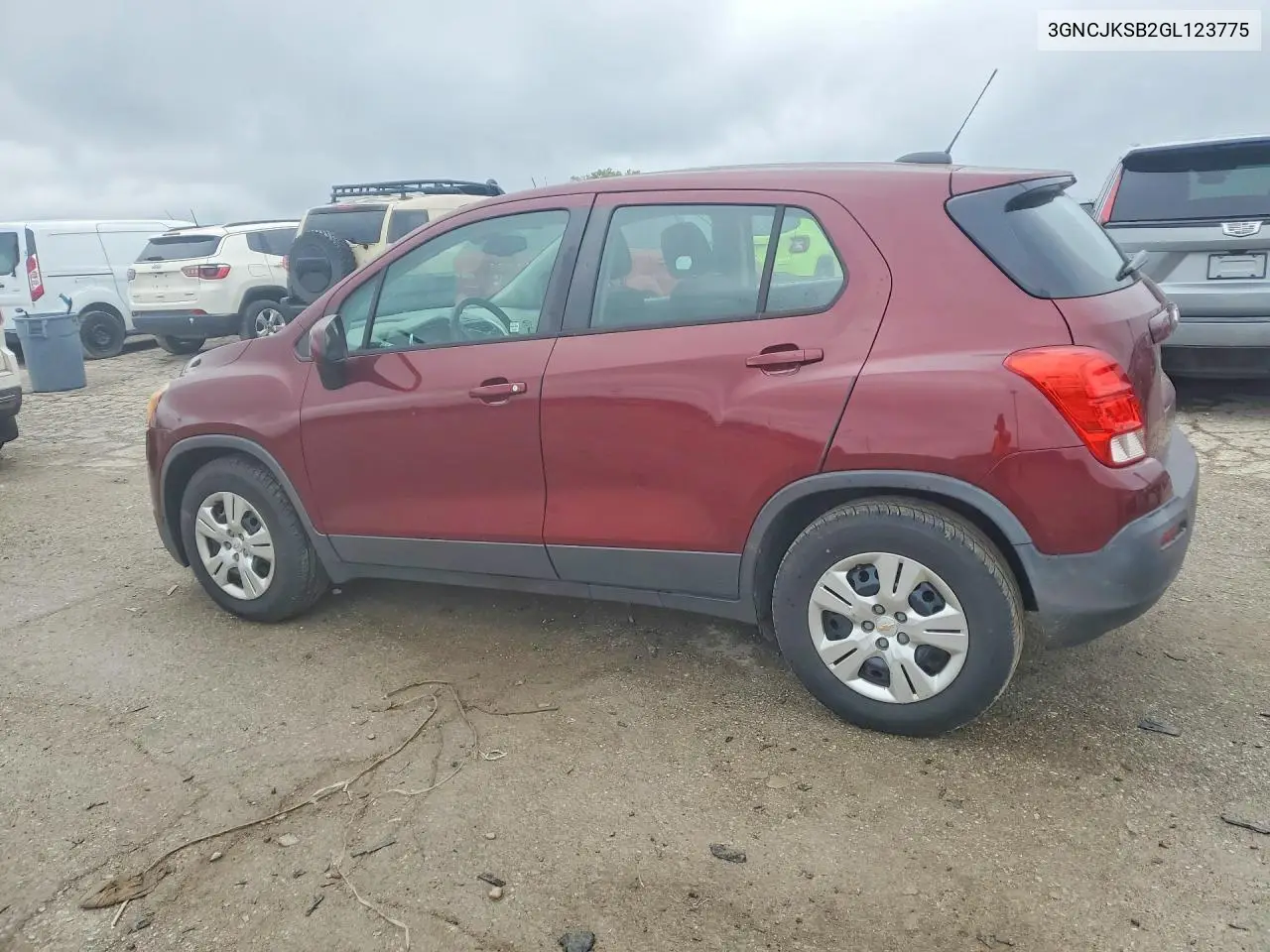 2016 CHEVROLET TRAX VIN 3GNCJKSB2GL123775 — фото 2