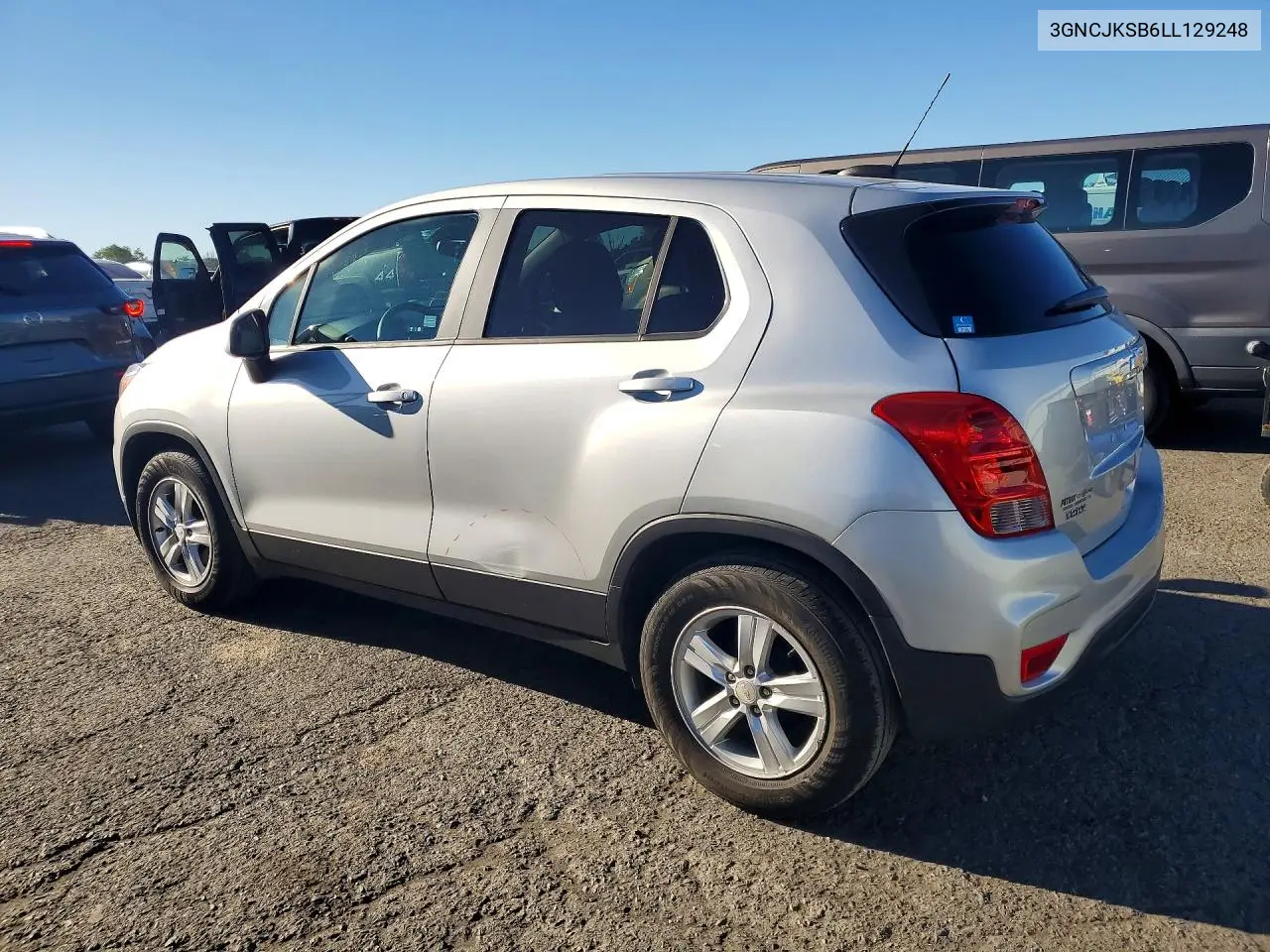 2020 CHEVROLET TRAX VIN 3GNCJKSB6LL129248 — фото 2