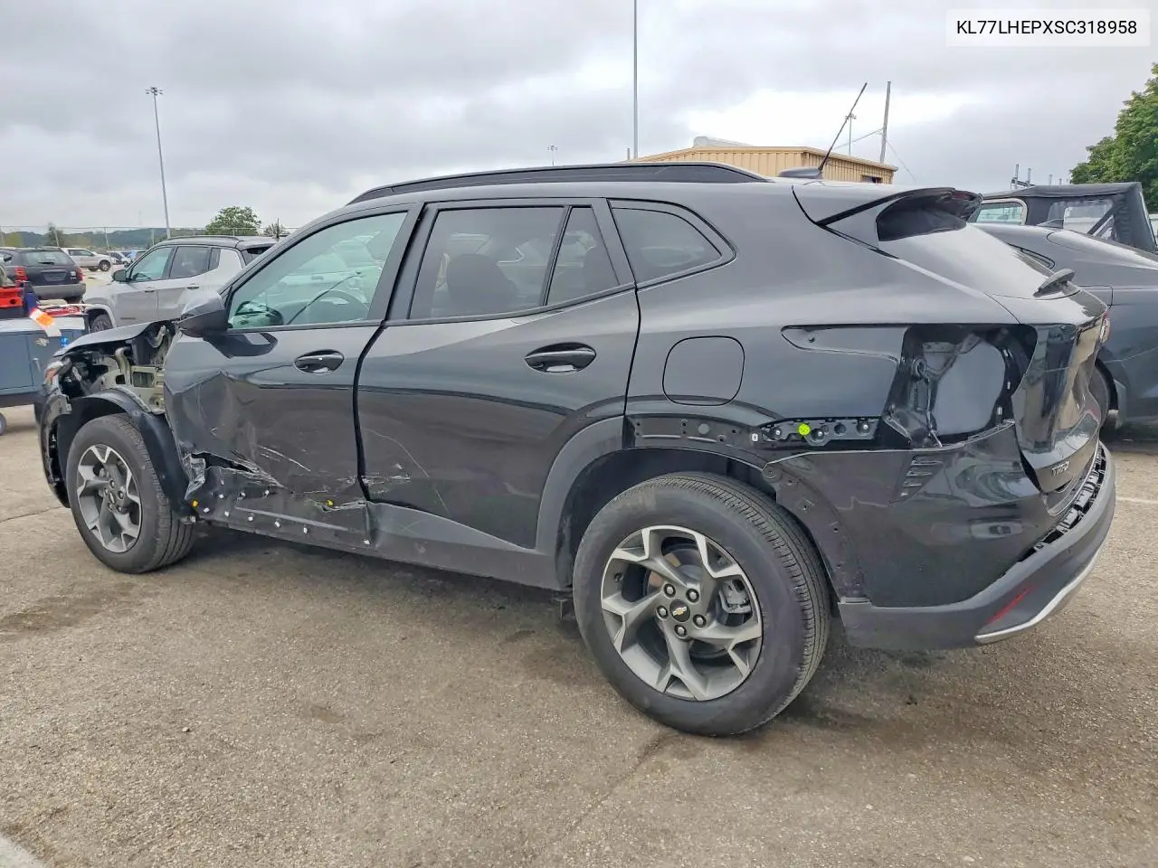 2025 CHEVROLET TRAX VIN KL77LHEPXSC318958 — фото 2
