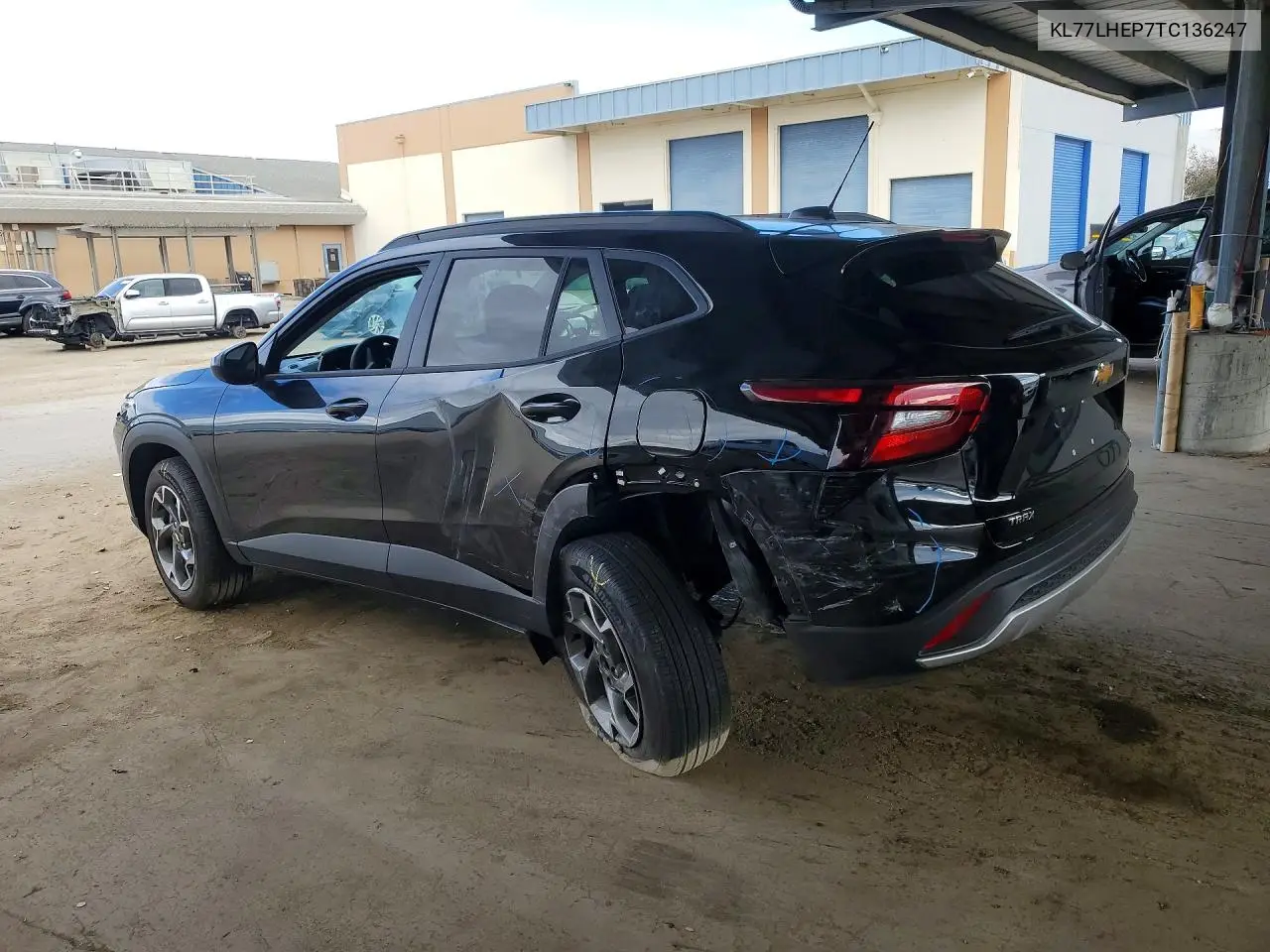 2026 CHEVROLET TRAX VIN KL77LHEP7TC136247 — фото 2