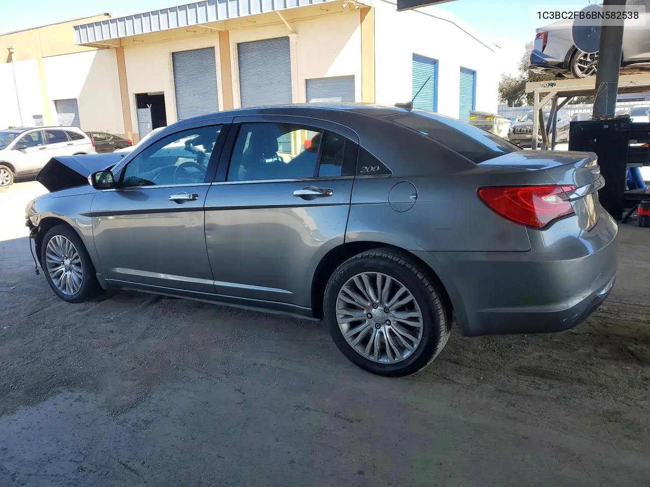 2011 CHRYSLER 200 VIN 1C3BC2FB6BN582538 — фото 2