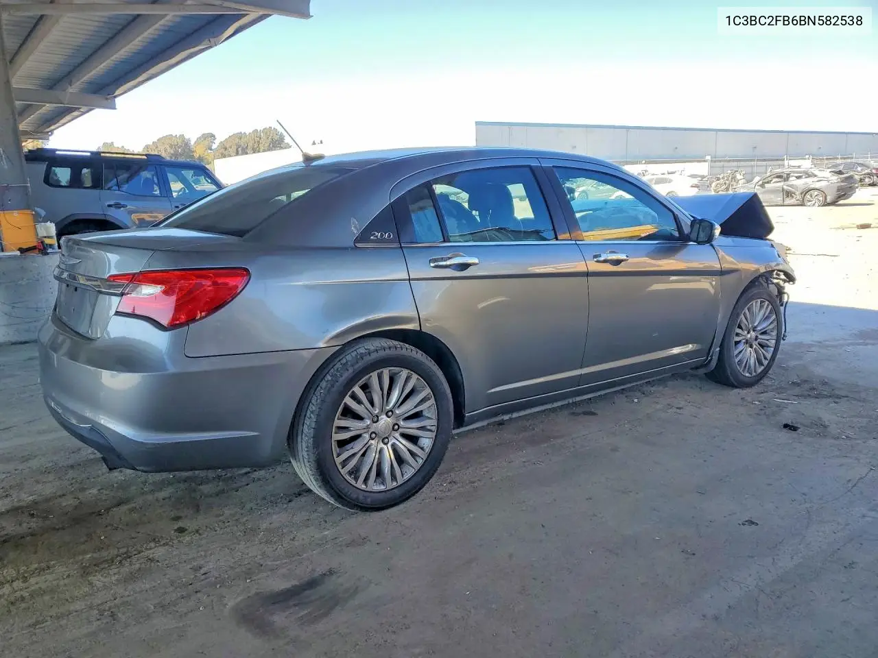 2011 CHRYSLER 200 VIN 1C3BC2FB6BN582538 — фото 3