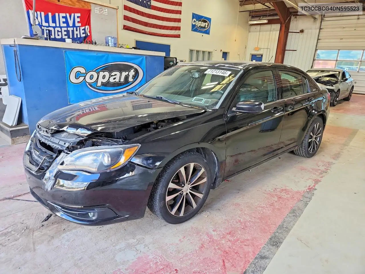 CHRYSLER 200 2013, VIN 1C3CCBCG4DN595523