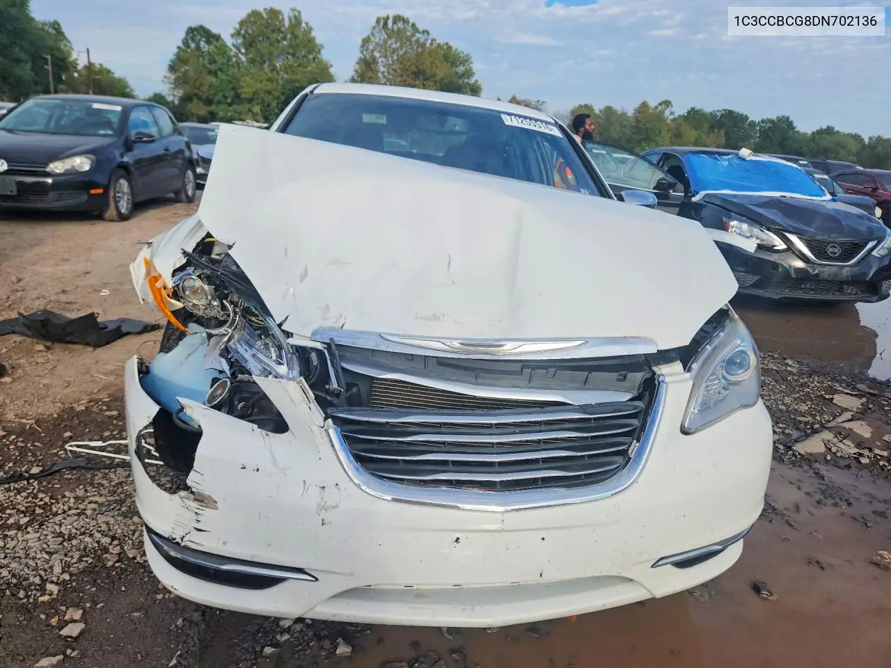 2013 CHRYSLER 200 VIN 1C3CCBCG8DN702136 — фото 5