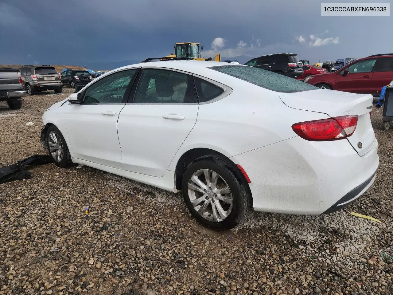 2015 CHRYSLER 200 VIN 1C3CCCABXFN696338 — фото 2