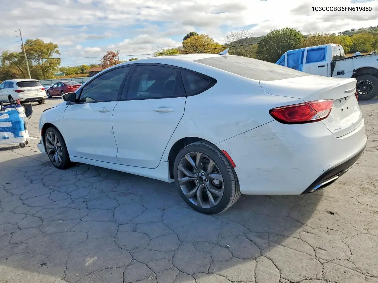 2015 CHRYSLER 200 VIN 1C3CCCBG6FN619850 — фото 2