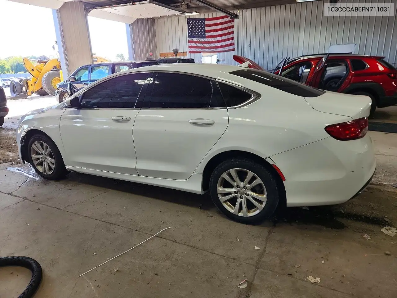 2015 CHRYSLER 200 VIN 1C3CCCAB6FN711031 — фото 2