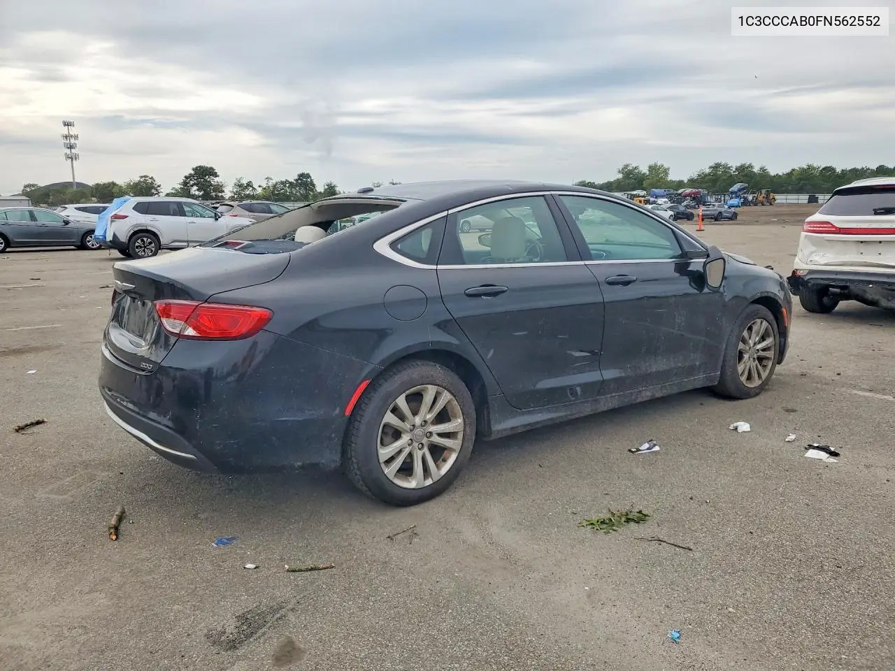 2015 CHRYSLER 200 VIN 1C3CCCAB0FN562552 — фото 3