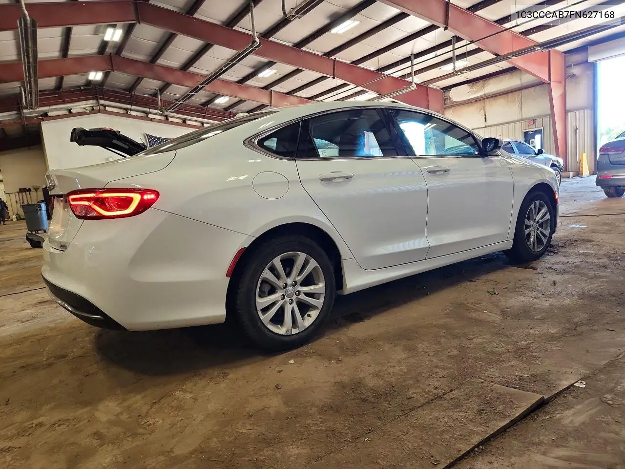 2015 CHRYSLER 200 VIN 1C3CCCAB7FN627168 — фото 3