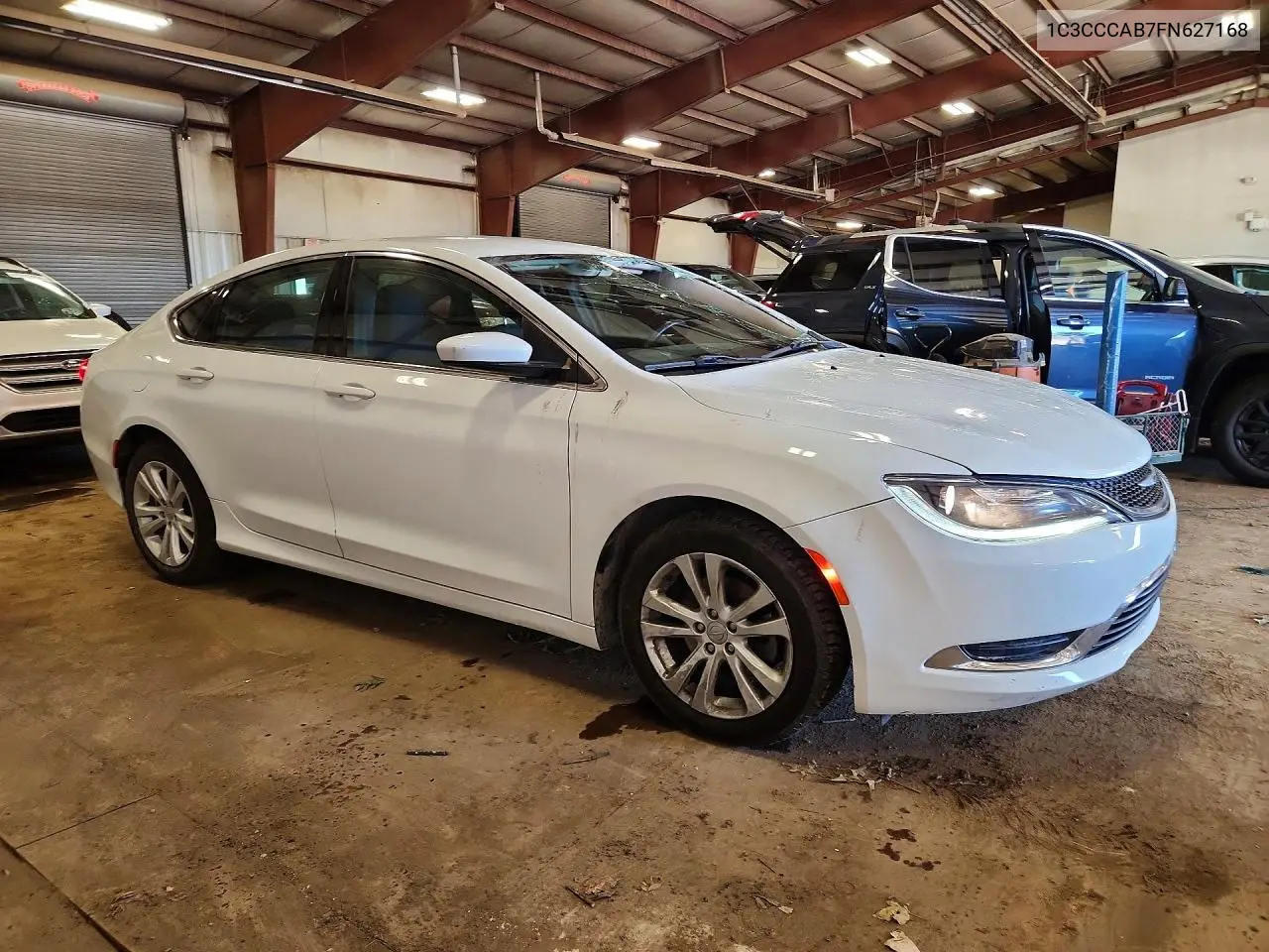 2015 CHRYSLER 200 VIN 1C3CCCAB7FN627168 — фото 4