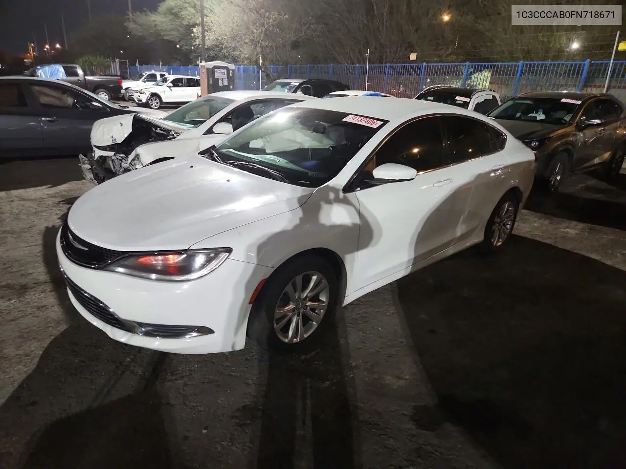 CHRYSLER 200 2015, VIN 1C3CCCAB0FN718671