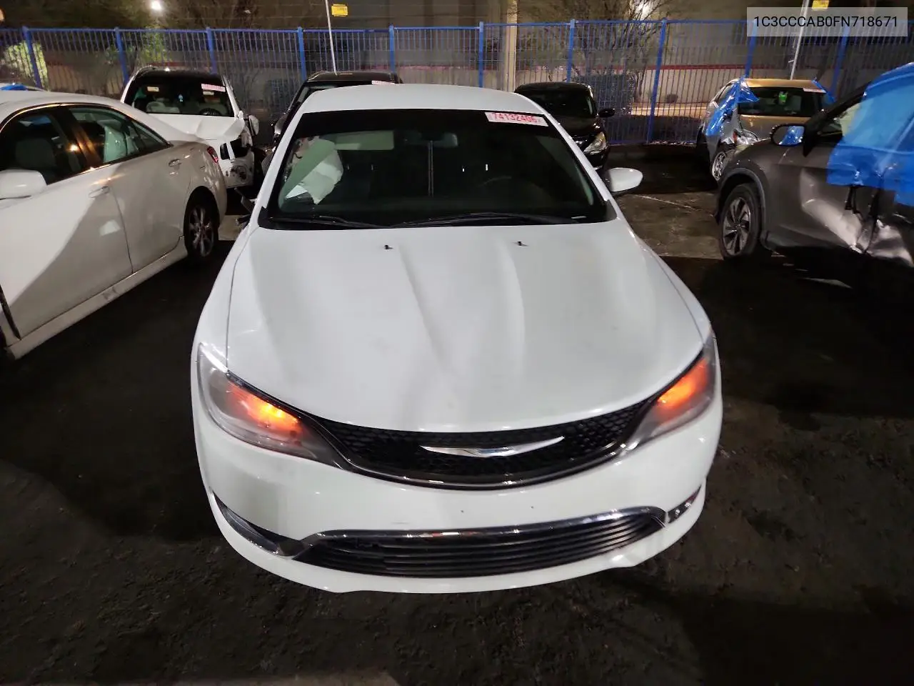2015 CHRYSLER 200 VIN 1C3CCCAB0FN718671 — фото 5