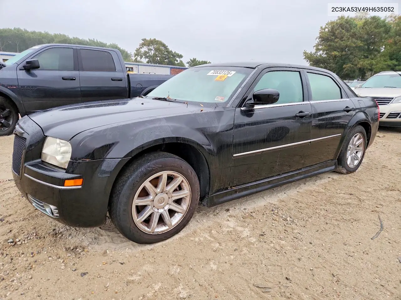 CHRYSLER 300 2009, VIN 2C3KA53V49H635052