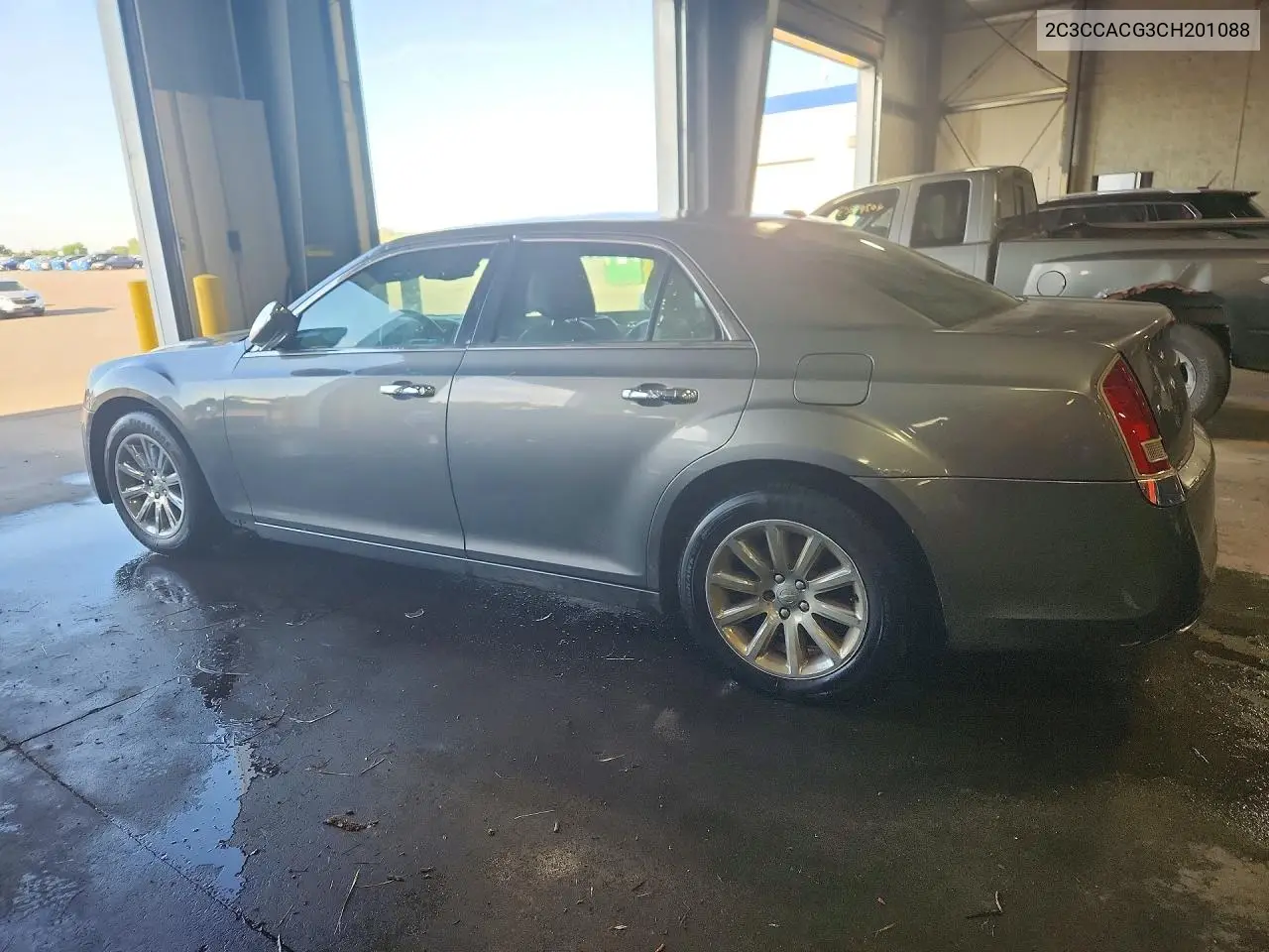 2012 CHRYSLER 300 VIN 2C3CCACG3CH201088 — фото 2