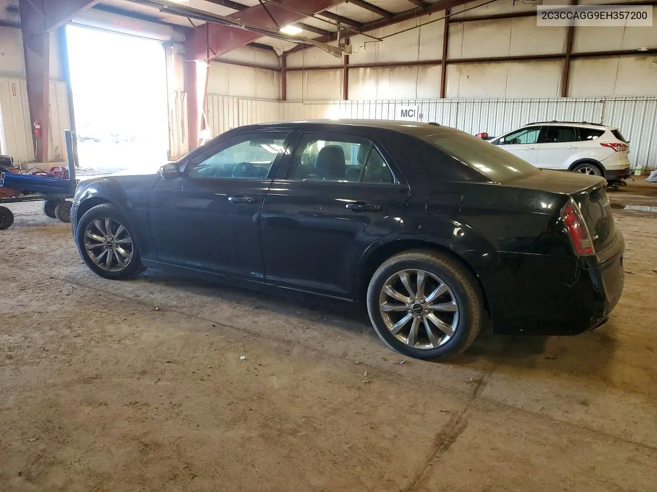 2014 CHRYSLER 300 VIN 2C3CCAGG9EH357200 — фото 2
