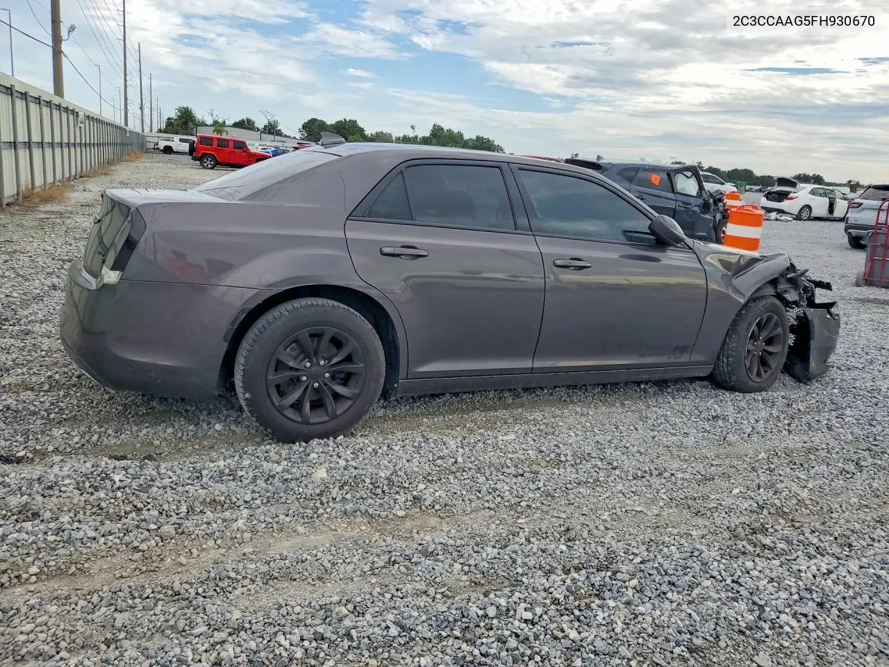 2015 CHRYSLER 300 VIN 2C3CCAAG5FH930670 — фото 3