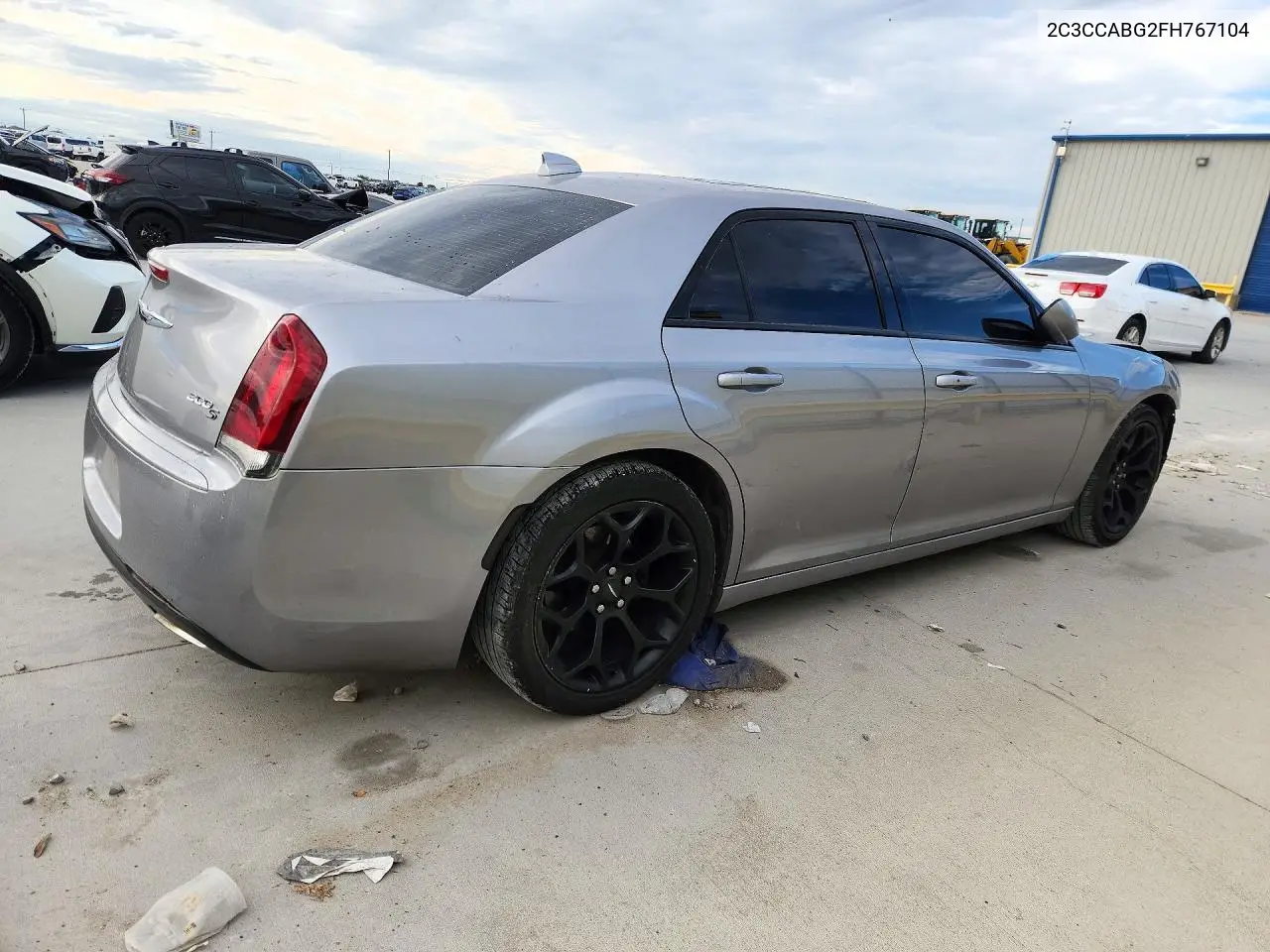 2015 CHRYSLER 300 VIN 2C3CCABG2FH767104 — фото 3