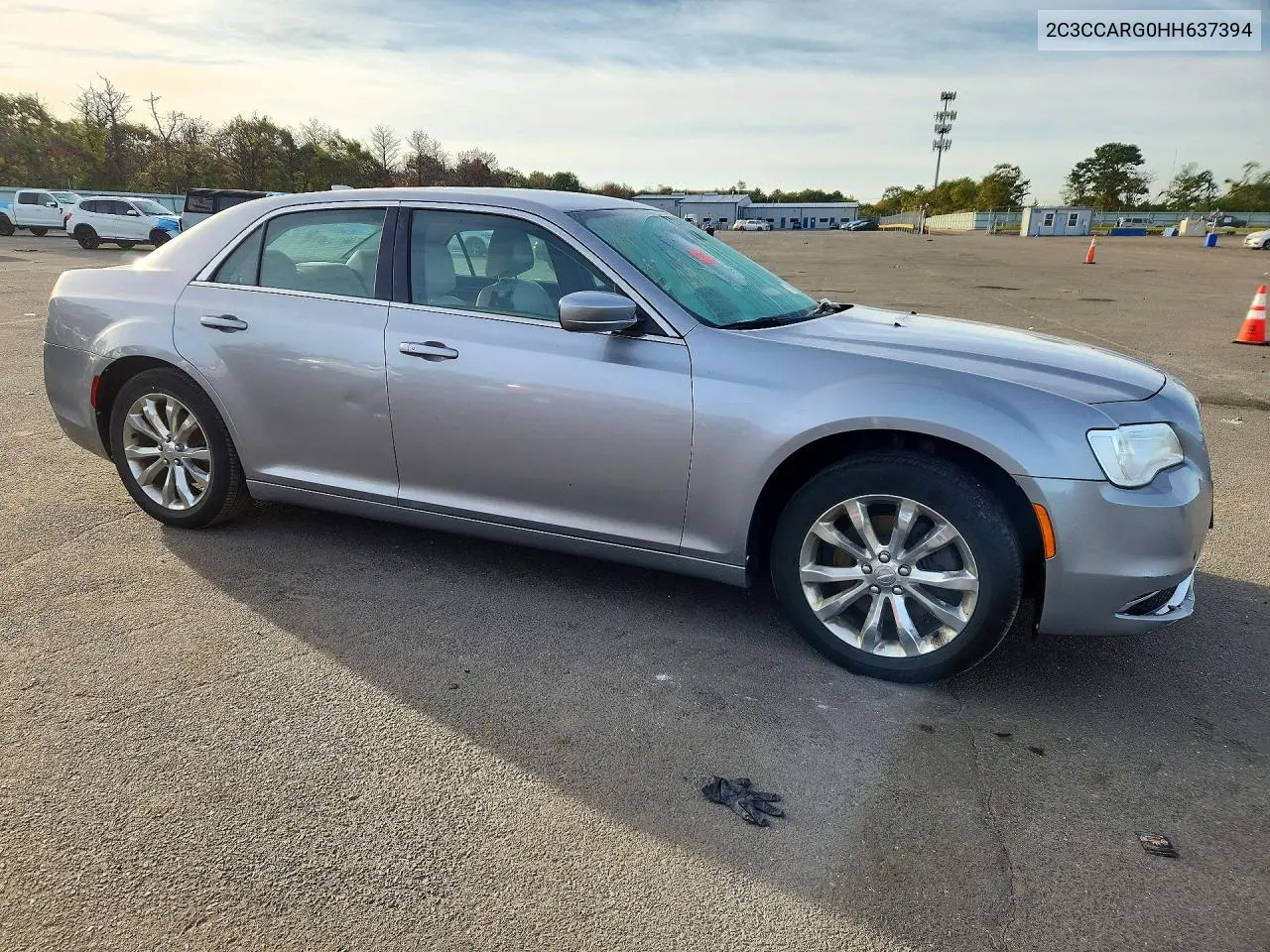 2017 CHRYSLER 300 VIN 2C3CCARG0HH637394 — фото 4